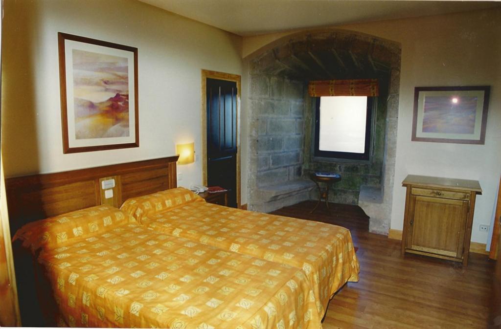 Hotel Hospederia Del Santuario De La Pena De Francia El Cabaco Exterior foto