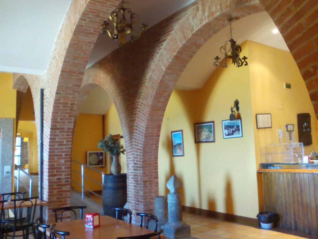 Hotel Hospederia Del Santuario De La Pena De Francia El Cabaco Exterior foto