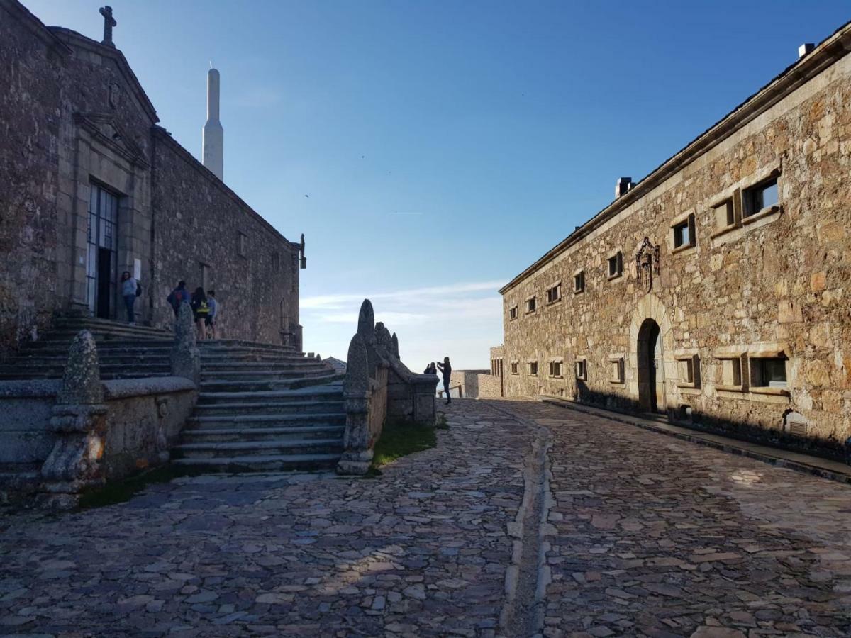 Hotel Hospederia Del Santuario De La Pena De Francia El Cabaco Exterior foto